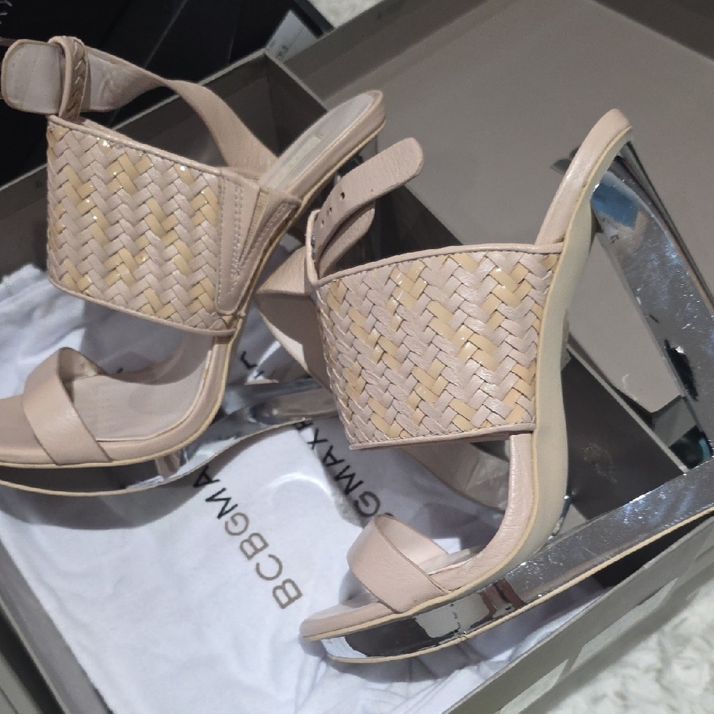 BCBGMaxAzria Beige and Silver Woven Heels